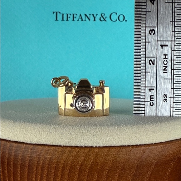 Tiffany & Co. 18k gold diamond camera pendant charm (rare) - Picture 10 of 14